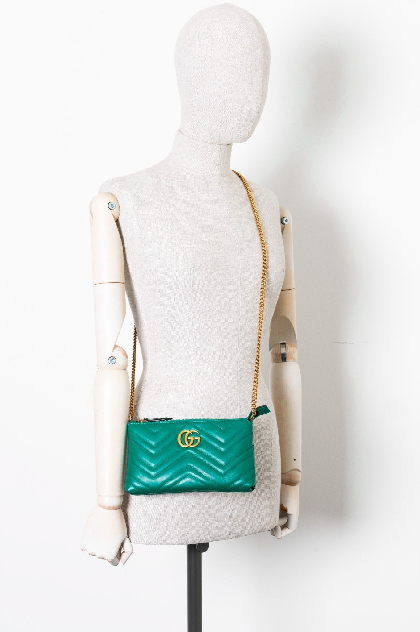 GUCCI Marmont Crossbody Pochette Green