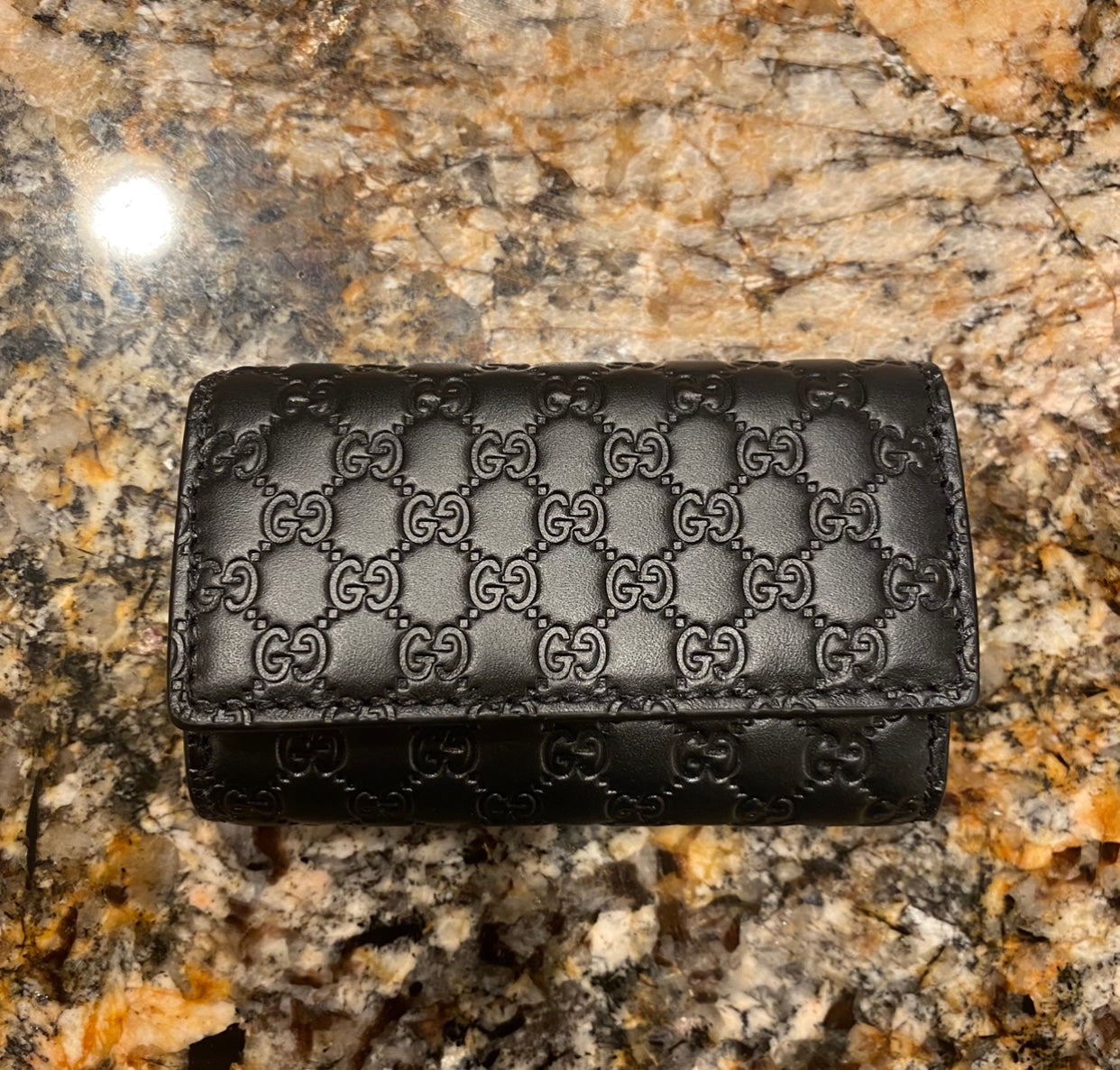GUCCI Black Microguccissima Leather Key Holder
