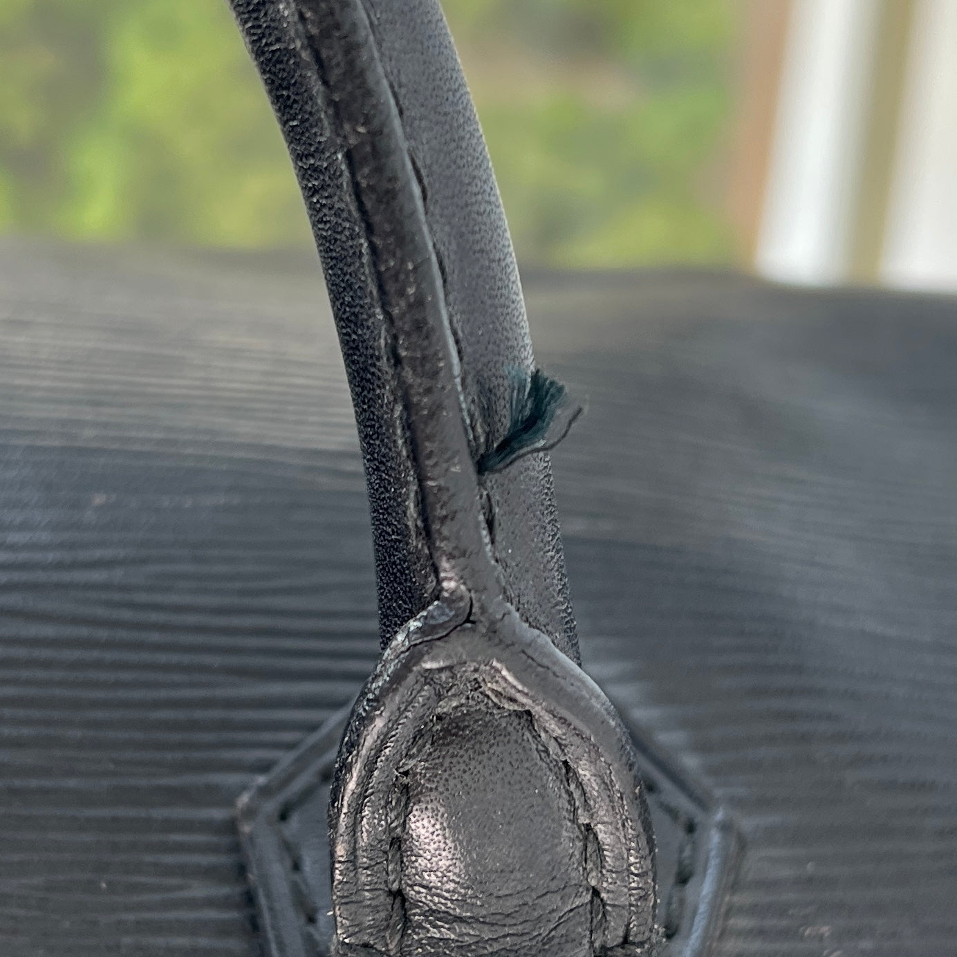 LOUIS VUITTON Black Epi Leather Speedy 40