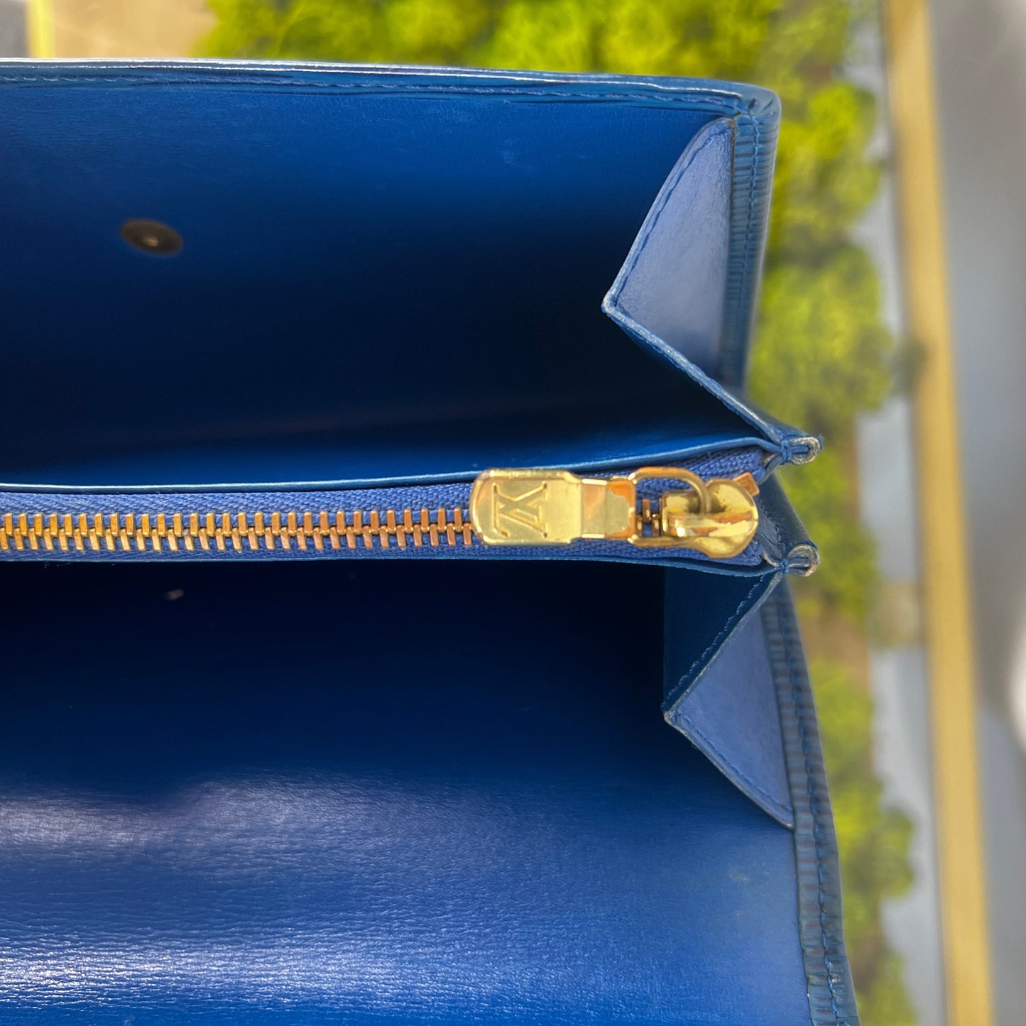 LOUIS VUITTON Epi Leather Porte-Monnaie Wallet
