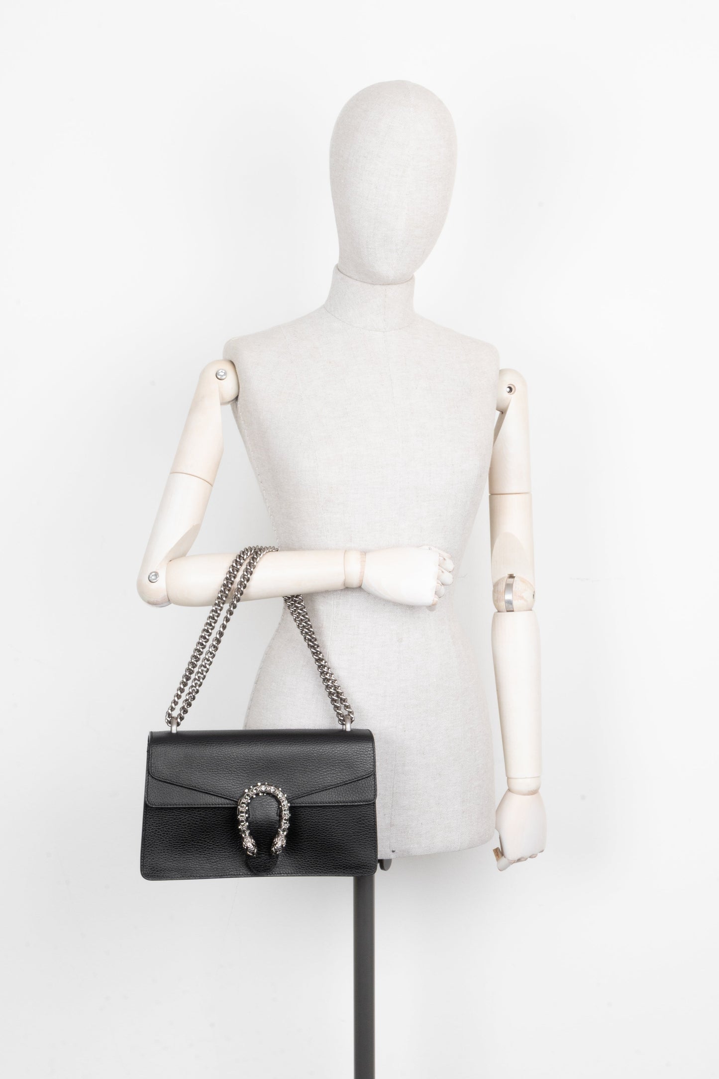 GUCCI Medium Dionysus Crossbody Bag Black