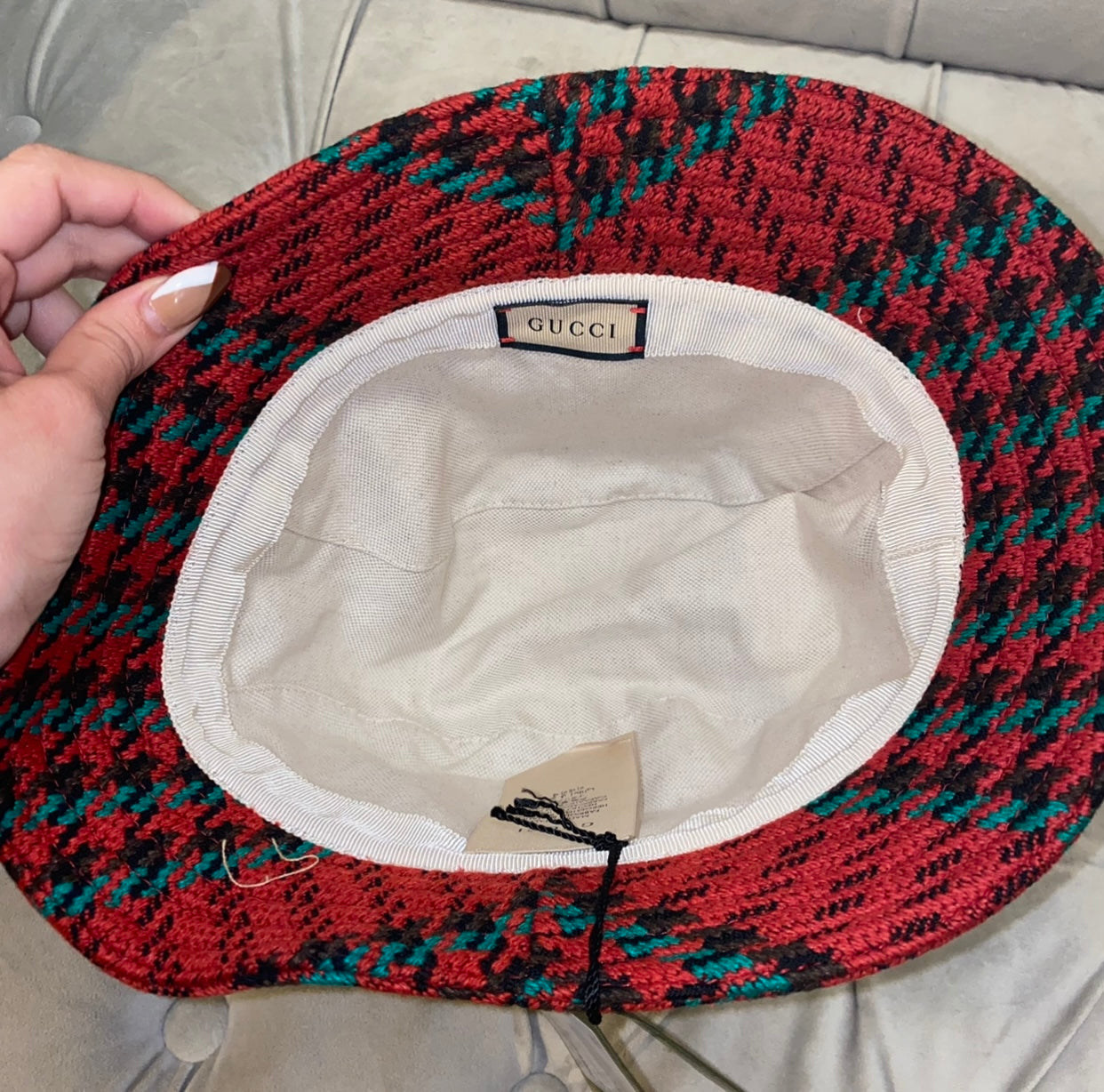 GUCCI Houndstooth Wool Bucket Hat with Double G