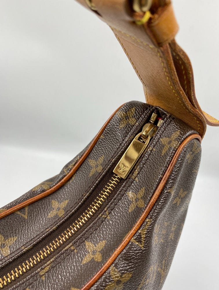 Louis Vuitton Croissant GM