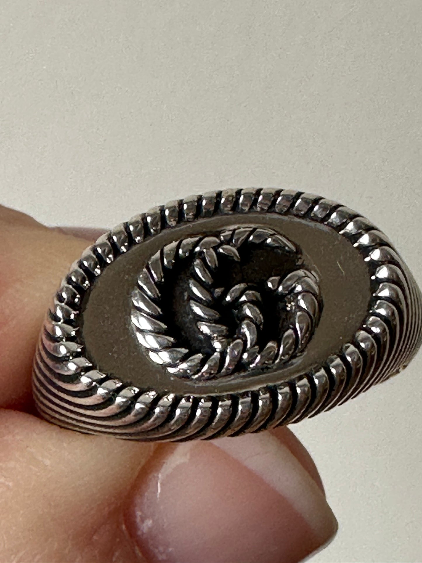 Gucci Interlocking GG Signet Ring