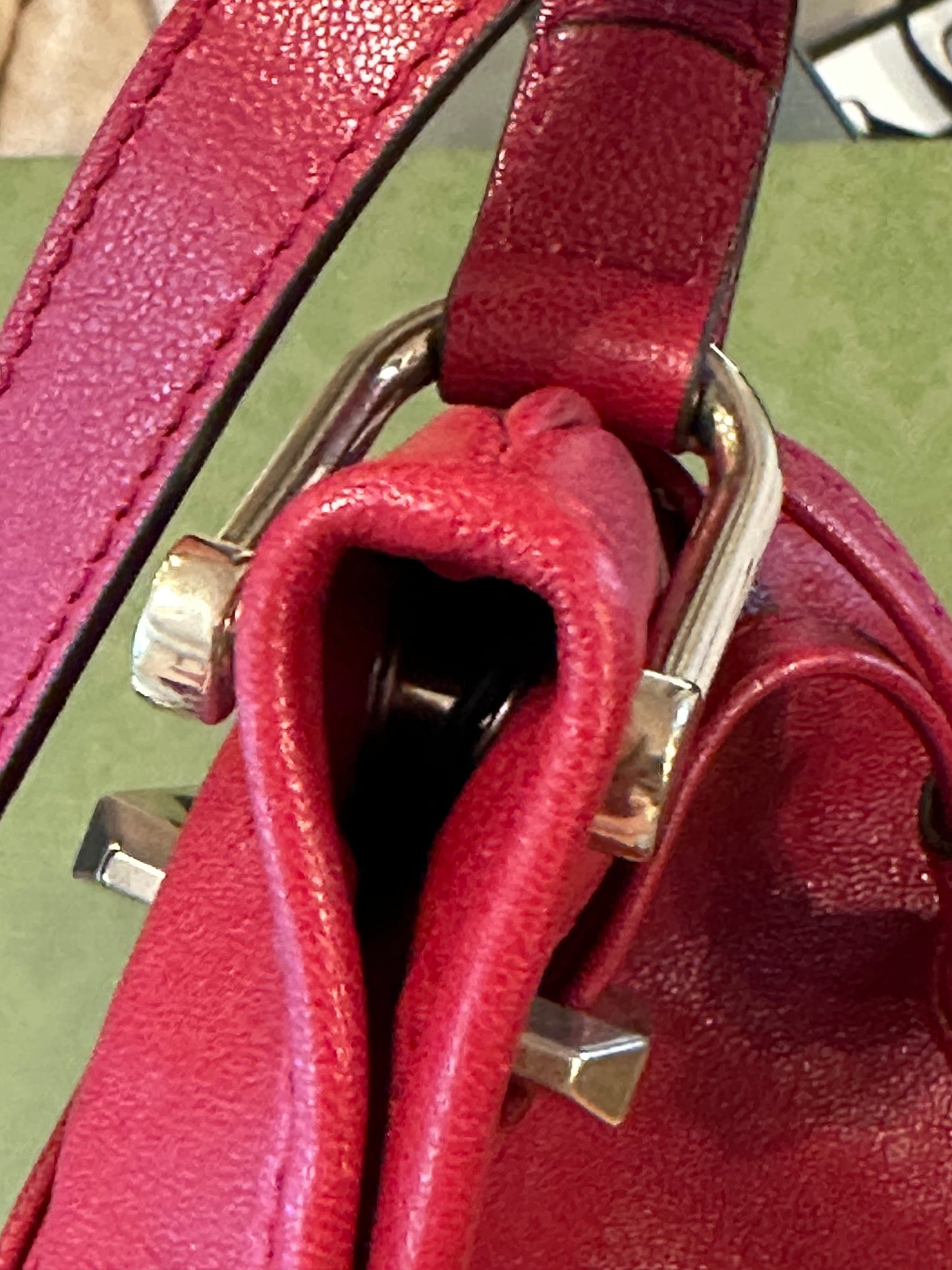 Gucci Interlocking GG 1955 Horsebit Collection Shoulder Bag in Red Leather