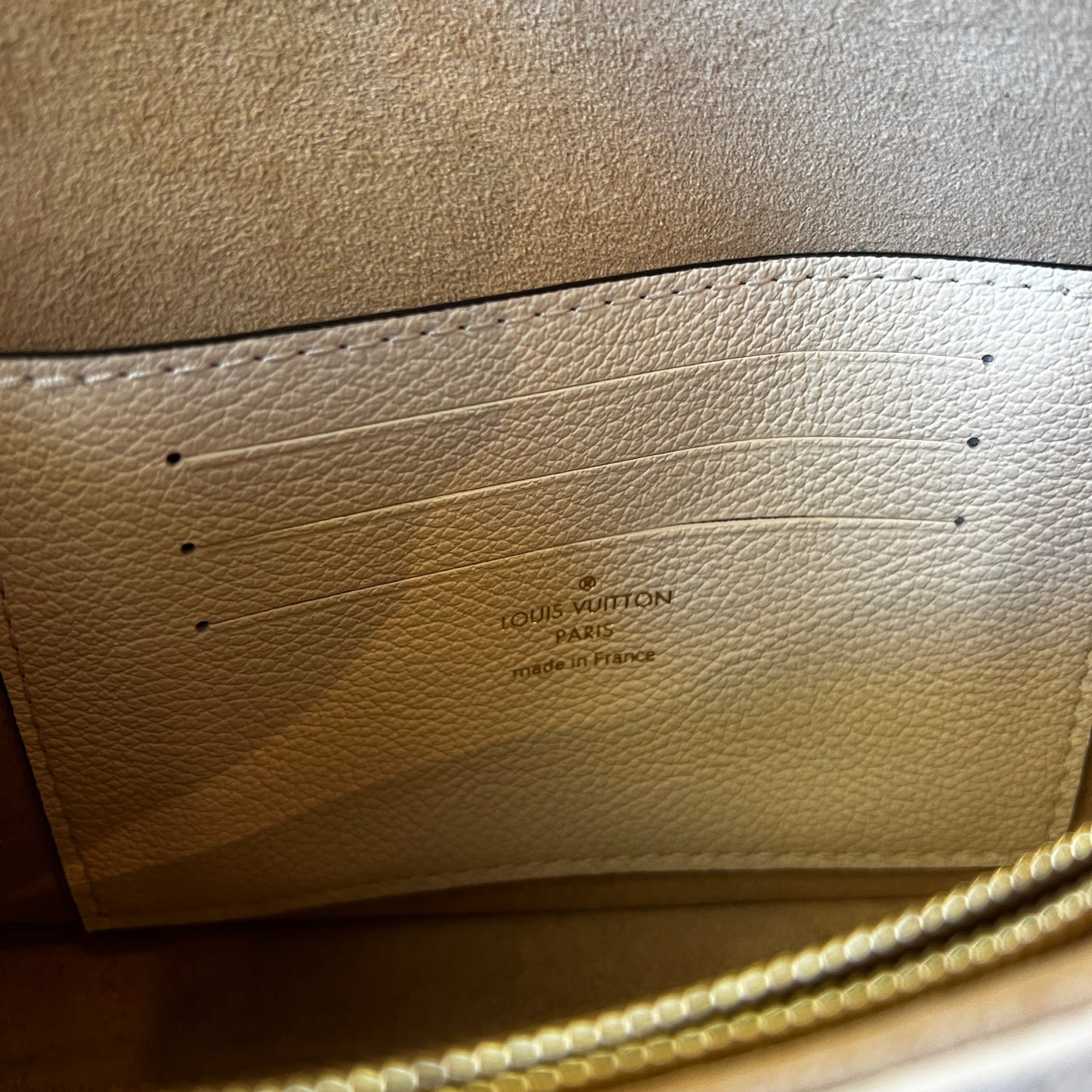 LOUIS VUITTON Cream Wallet on Chain Ivy