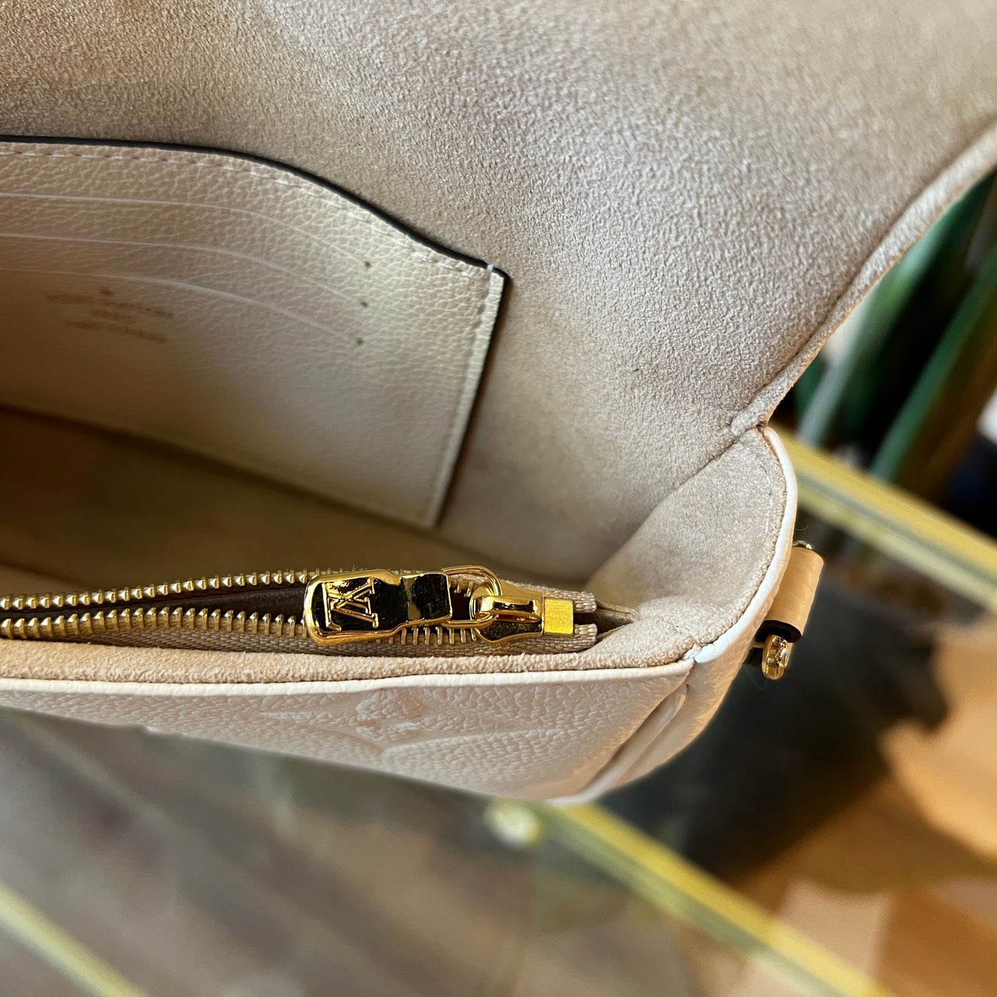 LOUIS VUITTON Cream Wallet on Chain Ivy