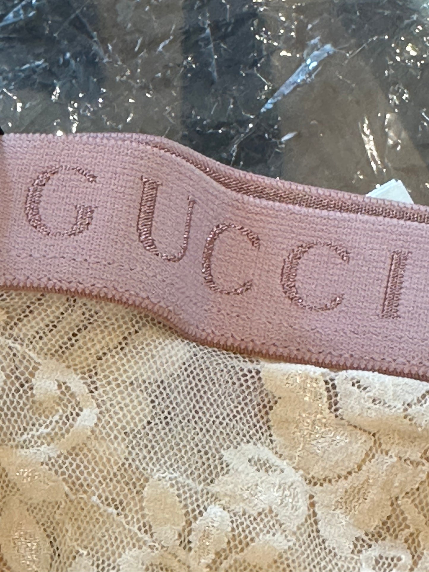 Gucci Metallic Floral Lace Socks in Cream