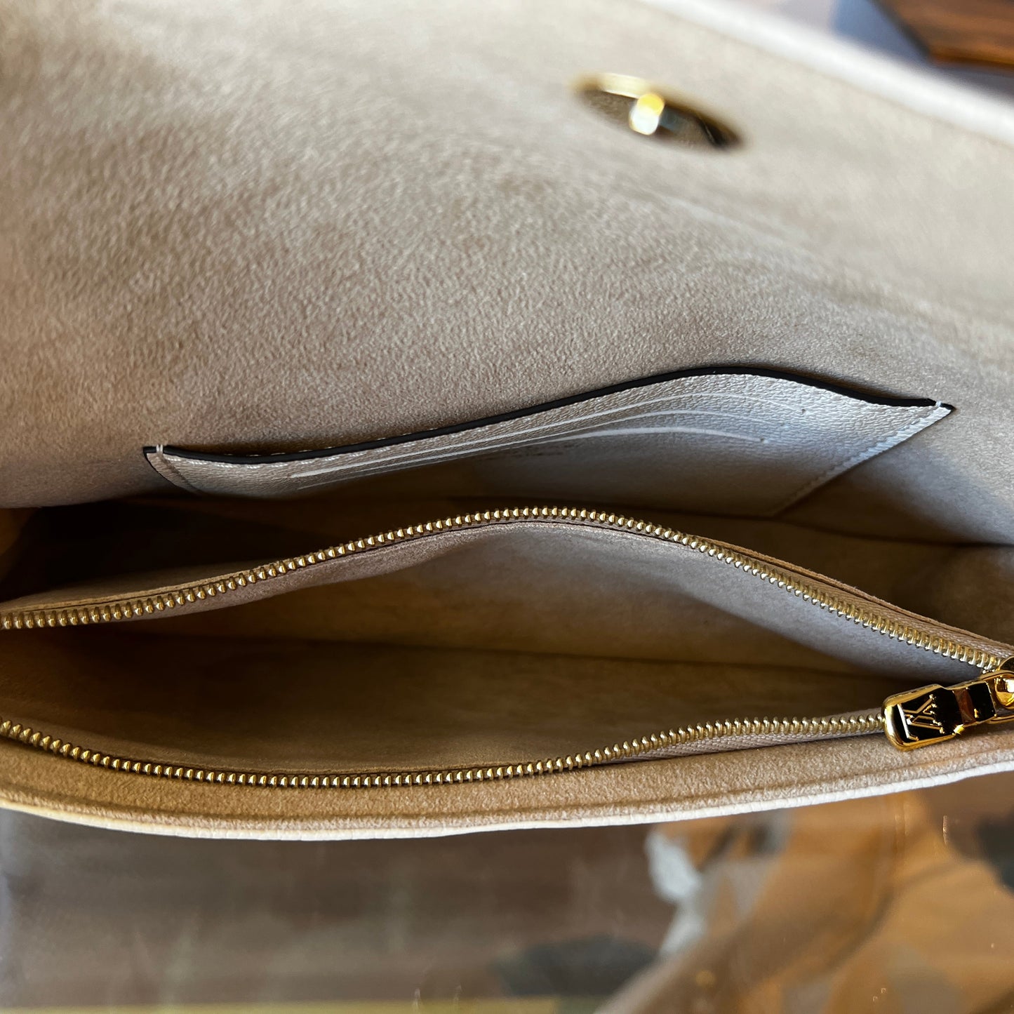LOUIS VUITTON Cream Wallet on Chain Ivy