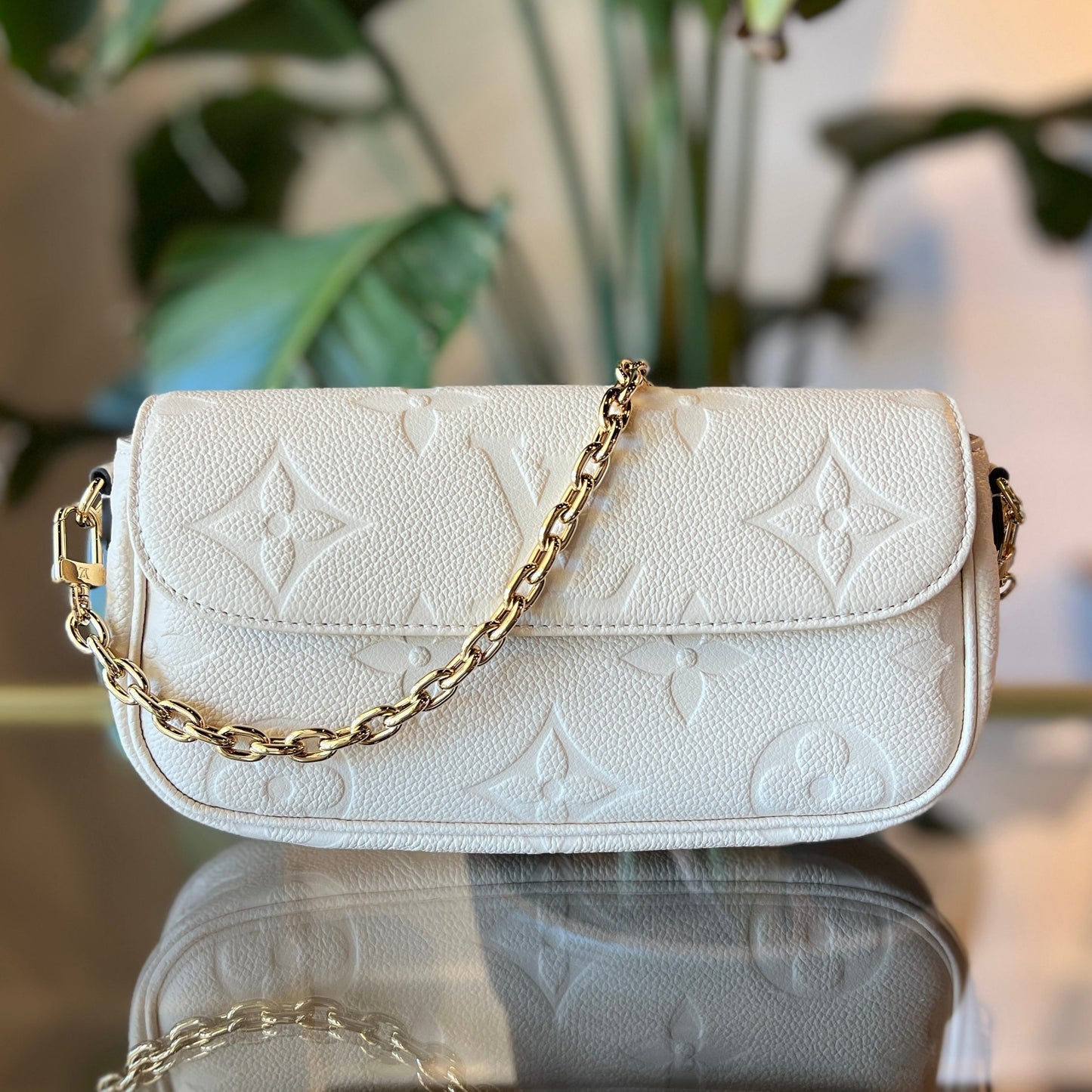 LOUIS VUITTON Cream Wallet on Chain Ivy
