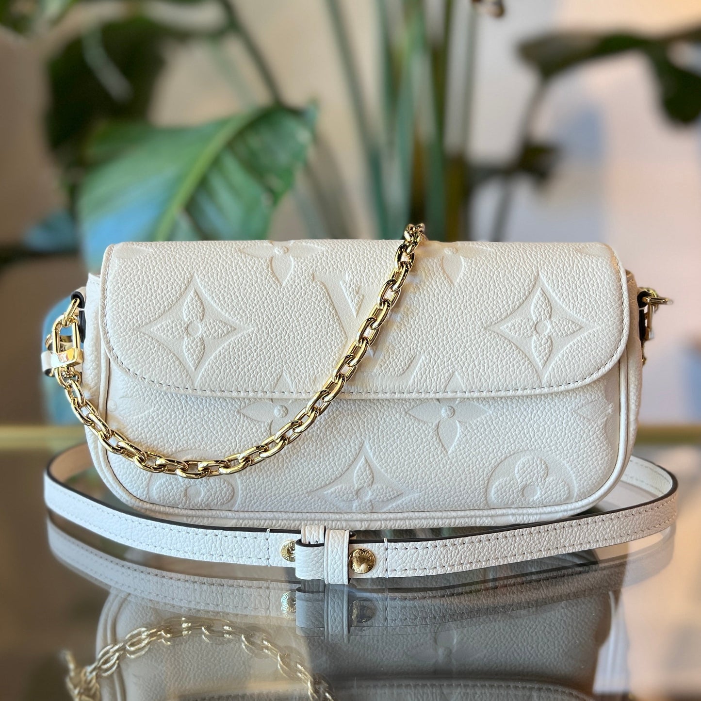 LOUIS VUITTON Cream Wallet on Chain Ivy