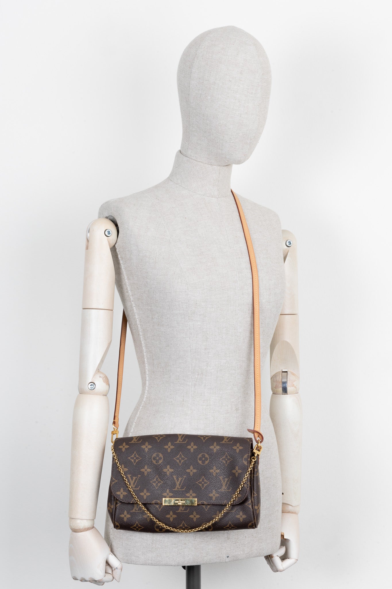 LOUIS VUITTON Favorite MM MNG Canvas