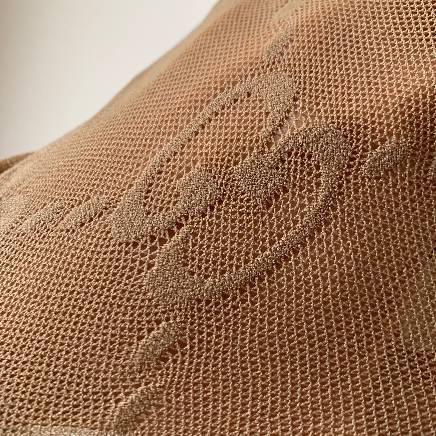Gucci GG Lace Calf Socks in Beige