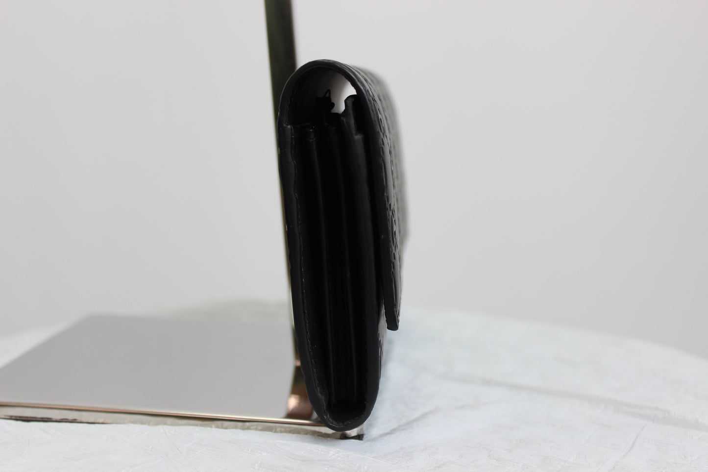 Gucci Signature Guccissima GG Wallet in Black