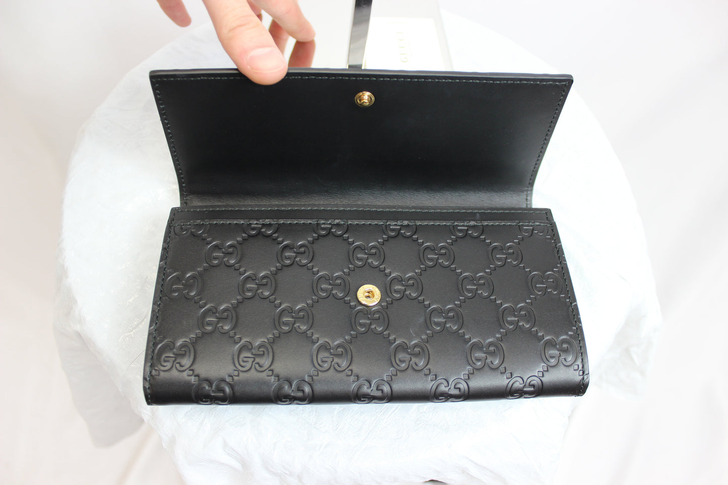 Gucci Signature Guccissima GG Wallet in Black