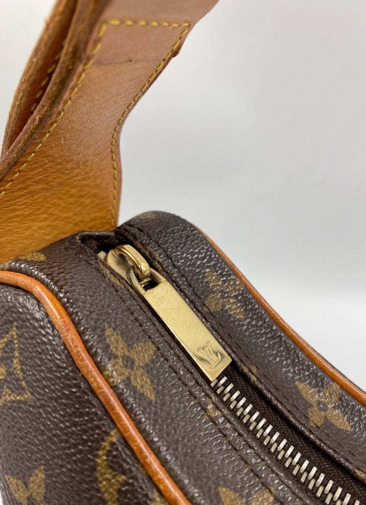 Louis Vuitton Croissant MM
