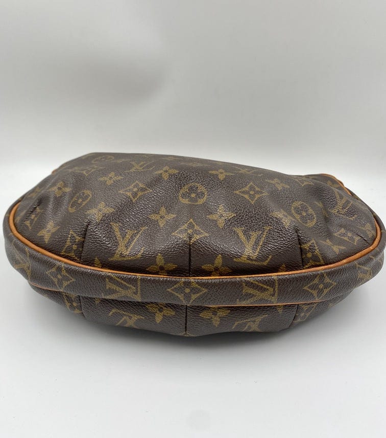 Louis Vuitton Croissant MM