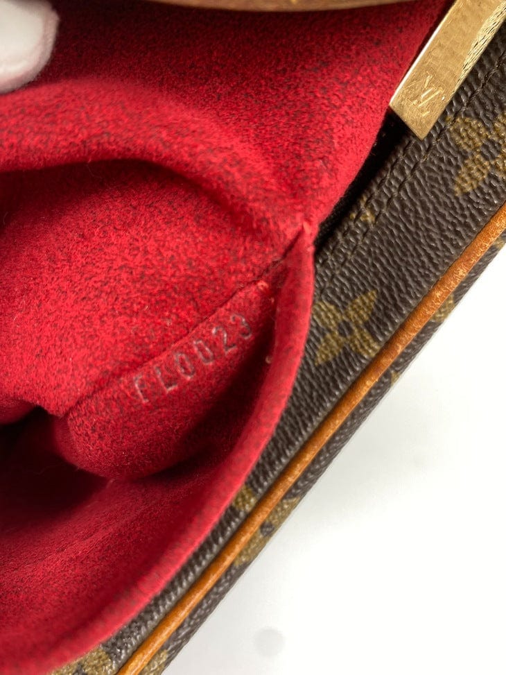 Louis Vuitton Croissant MM