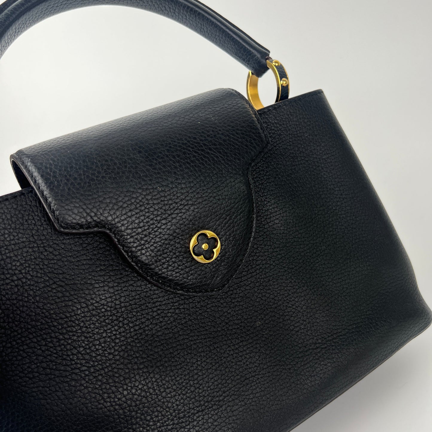 Louis Vuitton Capucine MM Black