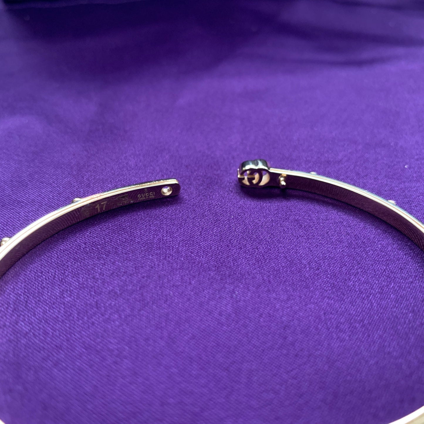 Gucci GG Running Bangle In 18K Yellow Gold