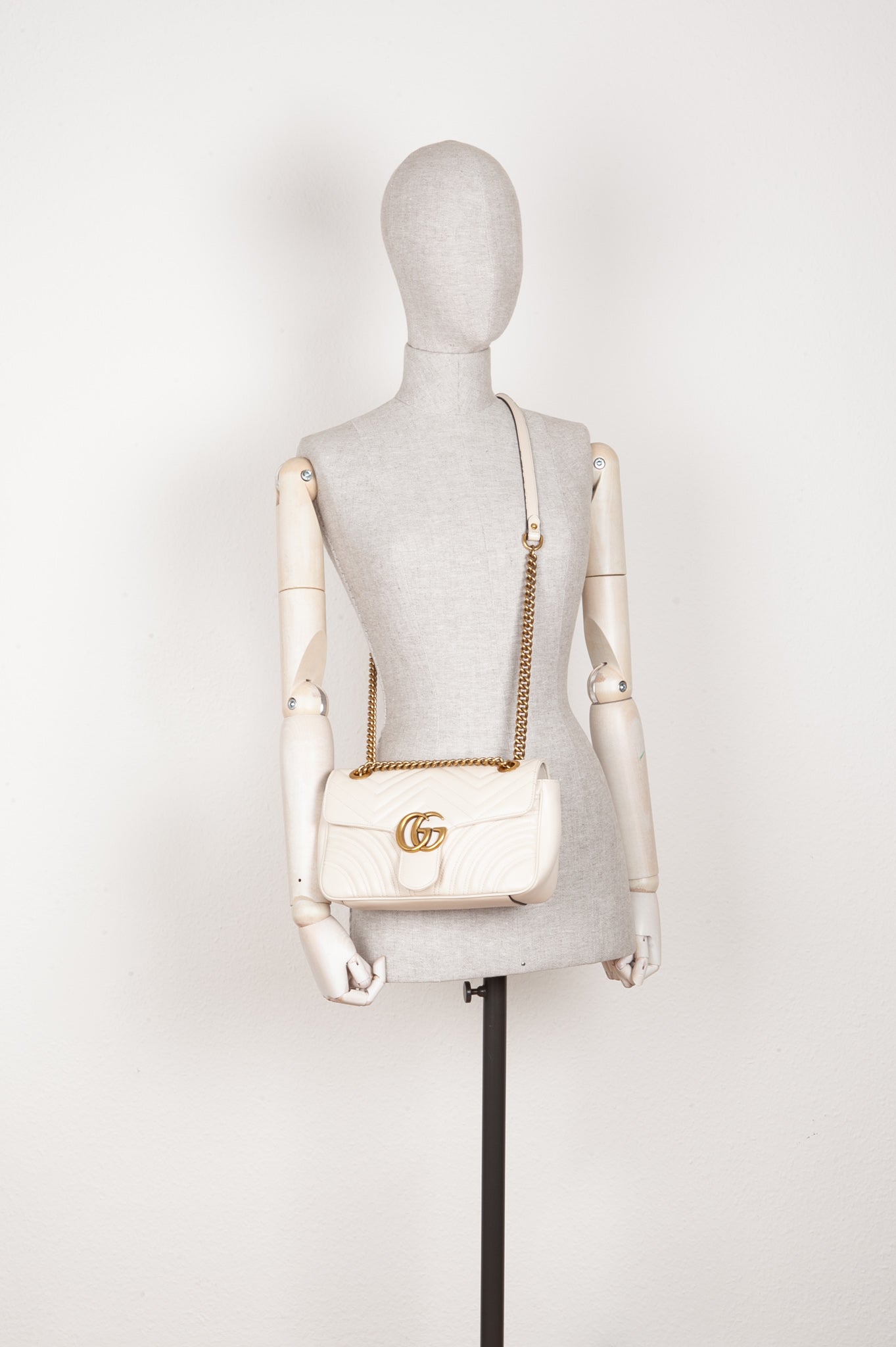 GUCCI Marmont Bag Small Ivory