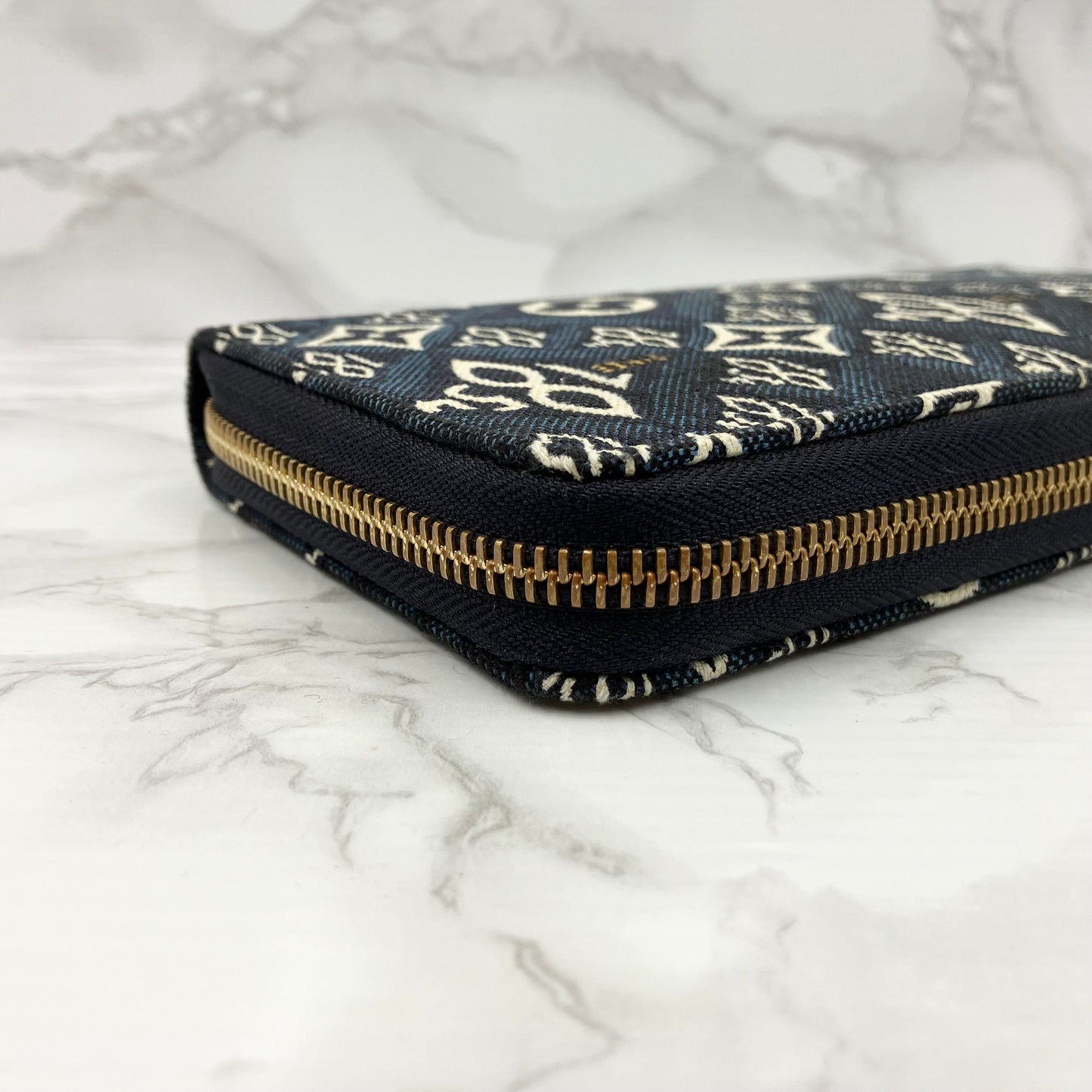 Louis Vuitton 1854 Zippy Wallet