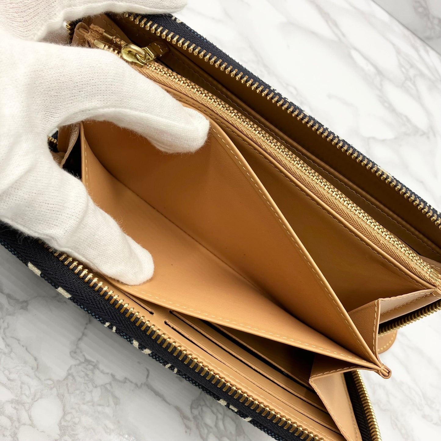 Louis Vuitton 1854 Zippy Wallet