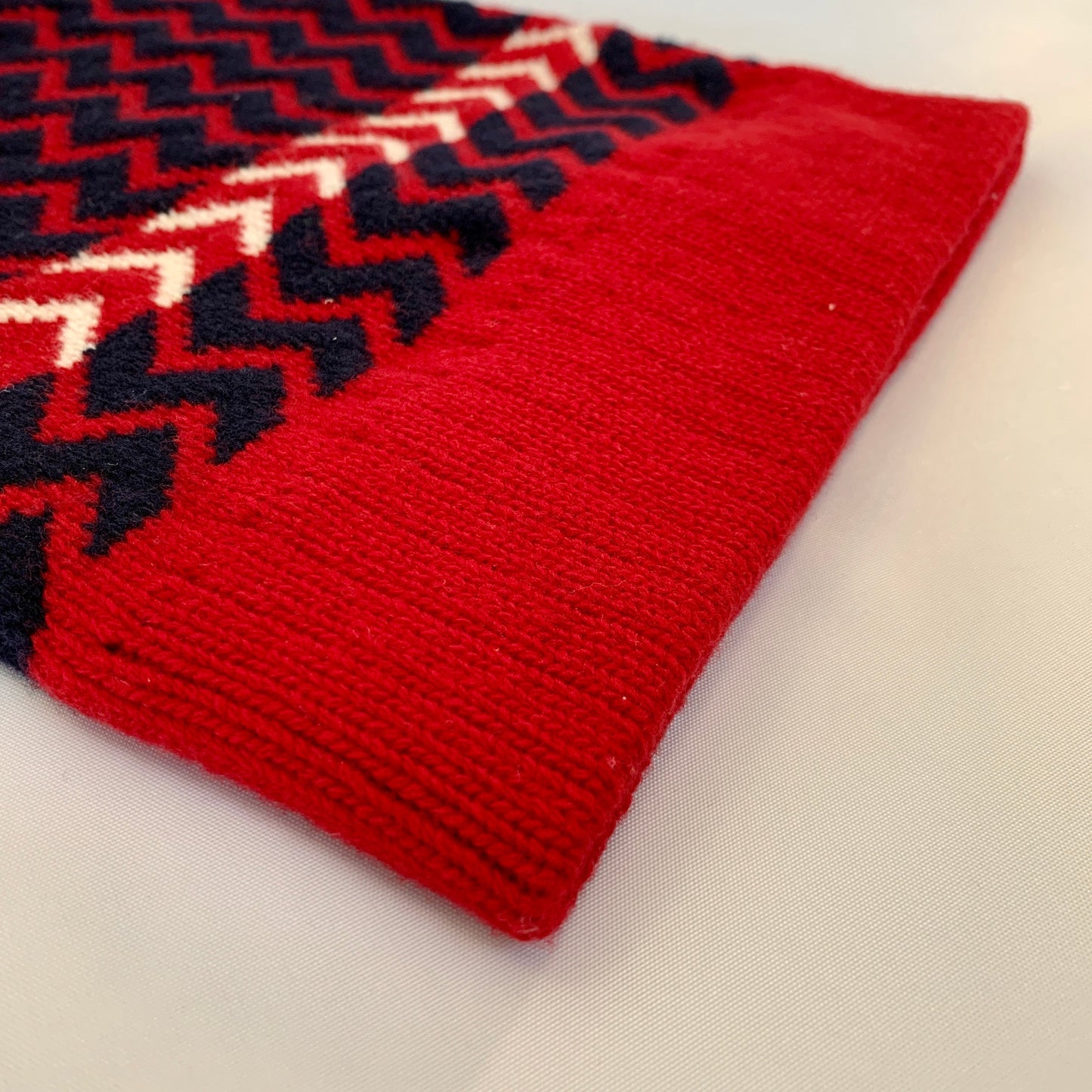 Gucci Zaggede Wool Beanie Hat in Red