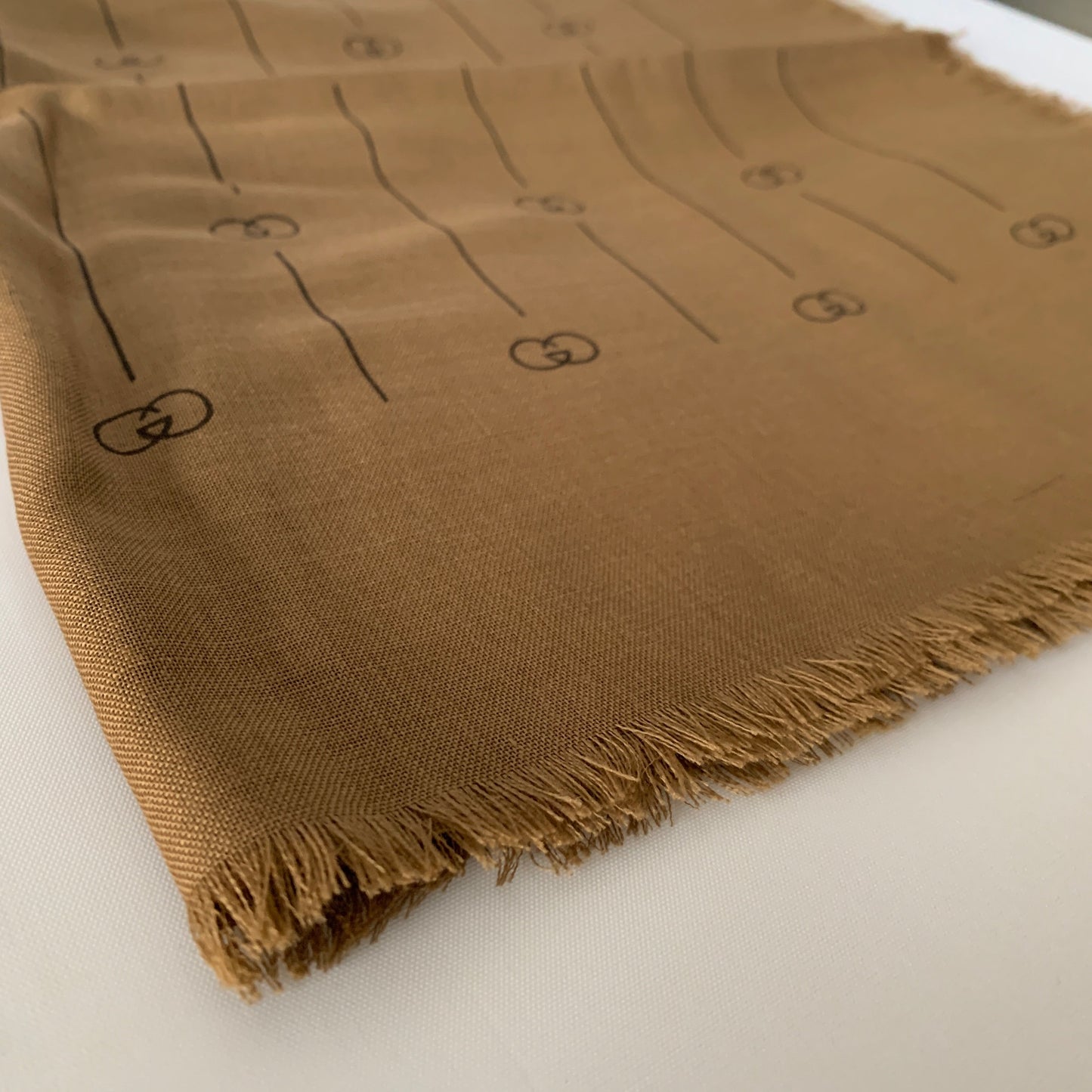 Gucci GG Thin Striped Scarf in Beige