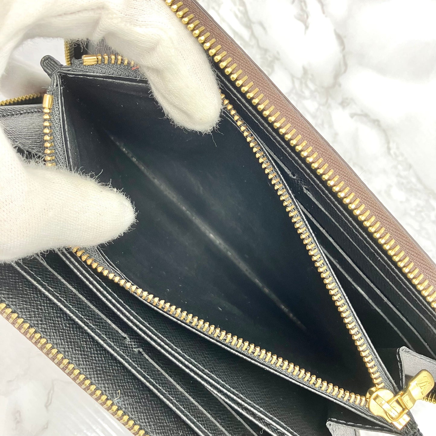 Louis Vuitton  Giant Monogram Zippy