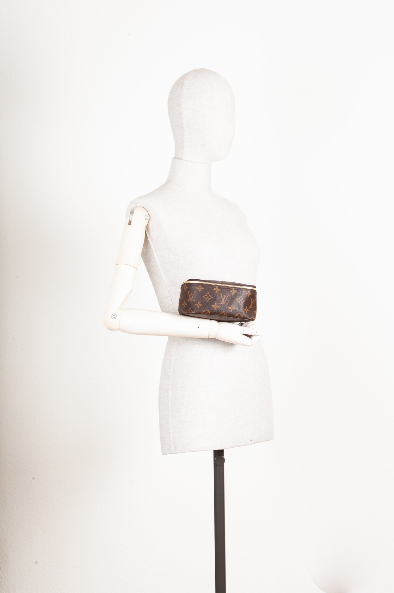 LOUIS VUITTON Cube De Rangement PM MNG