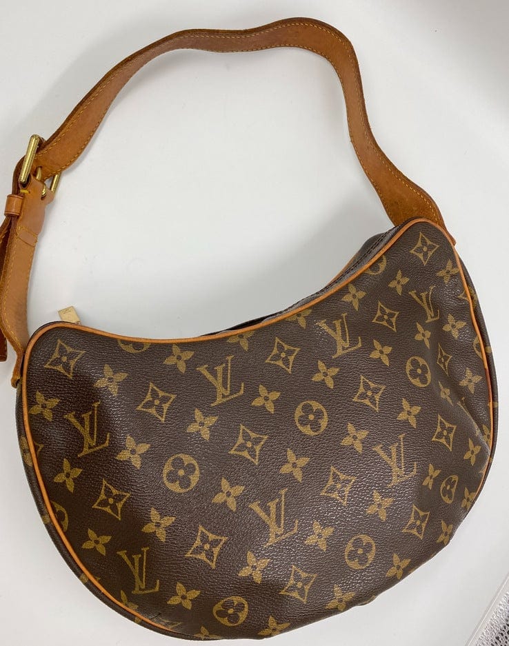 Louis Vuitton Croissant MM