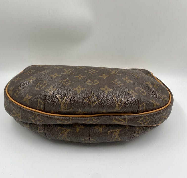 Louis Vuitton Croissant MM
