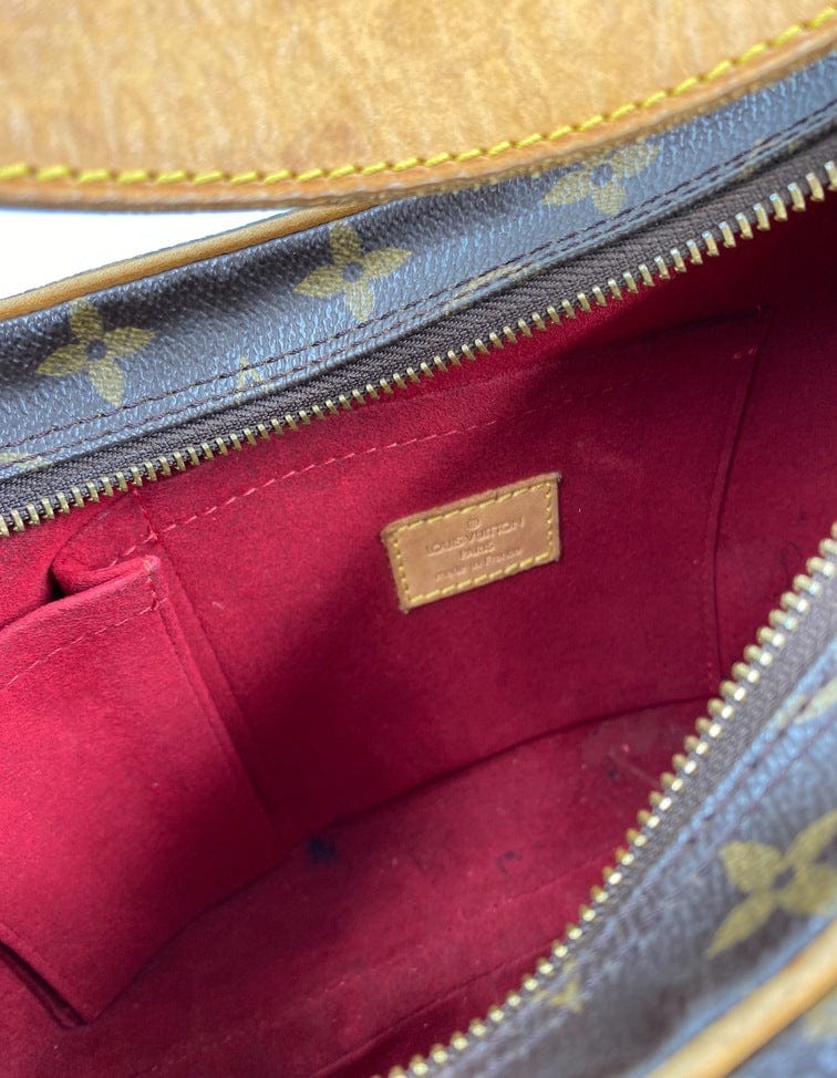 Louis Vuitton Croissant MM