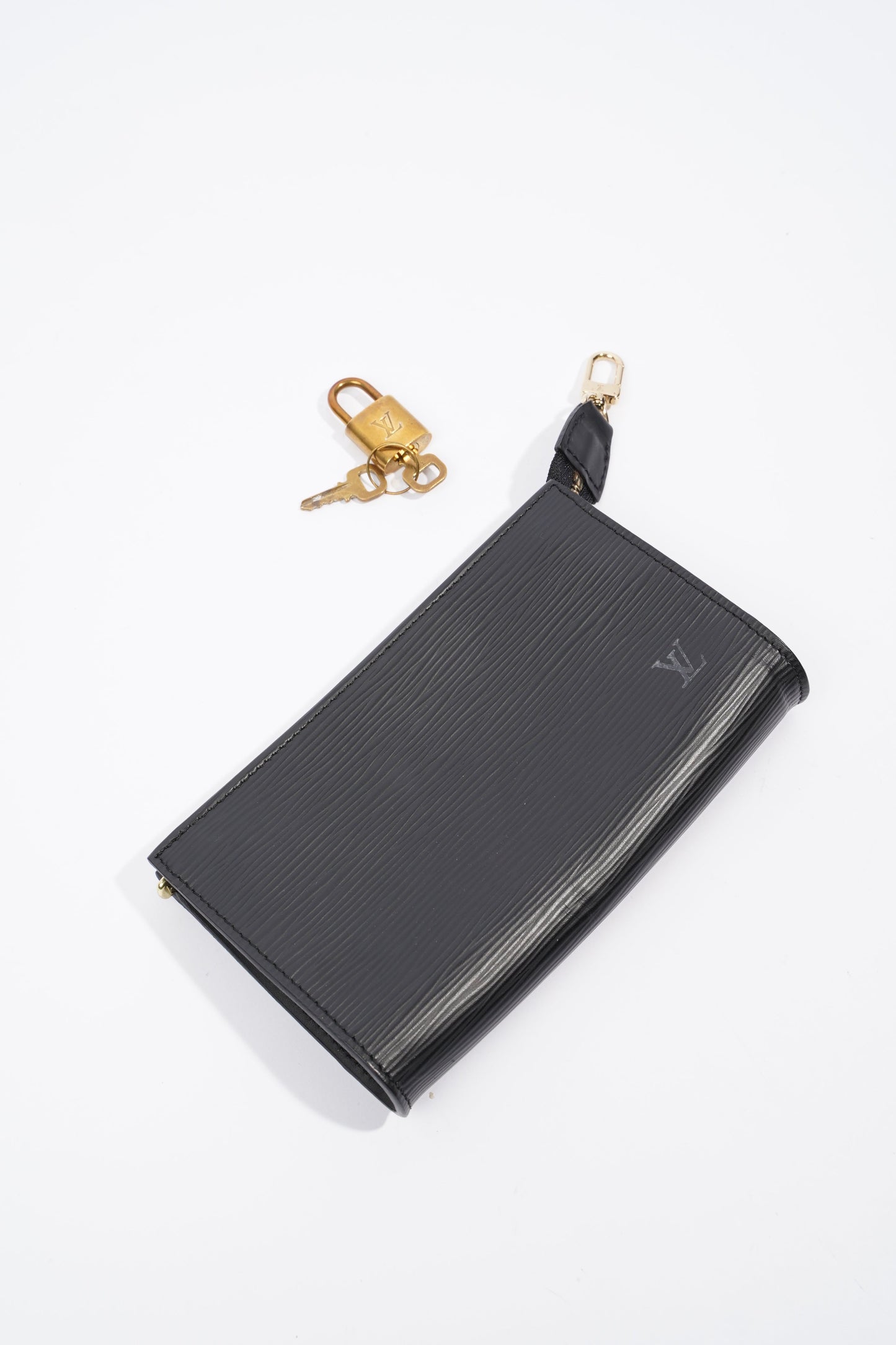 Louis Vuitton Dhanura MM Black Epi Leather
