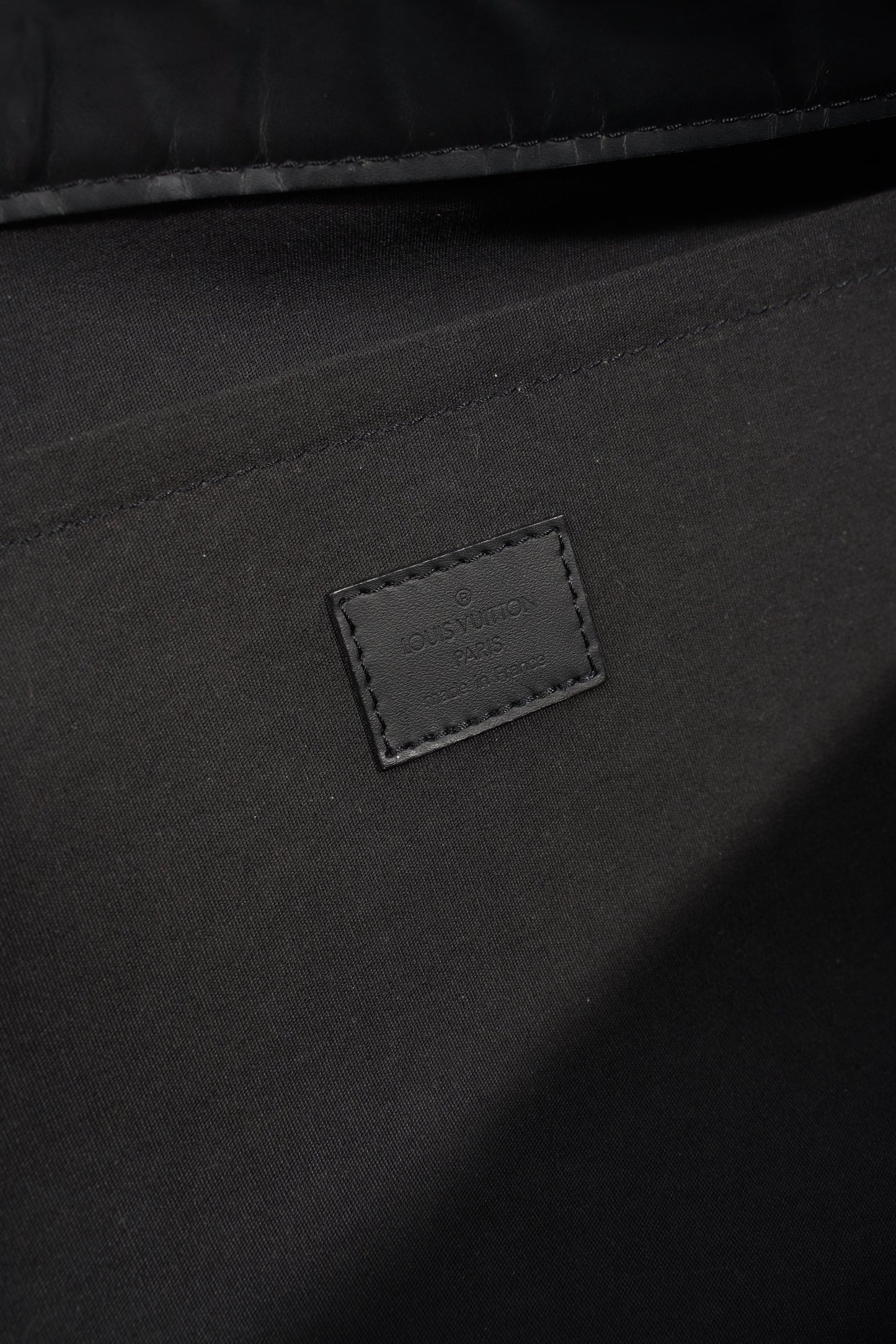 Louis Vuitton Dhanura MM Black Epi Leather