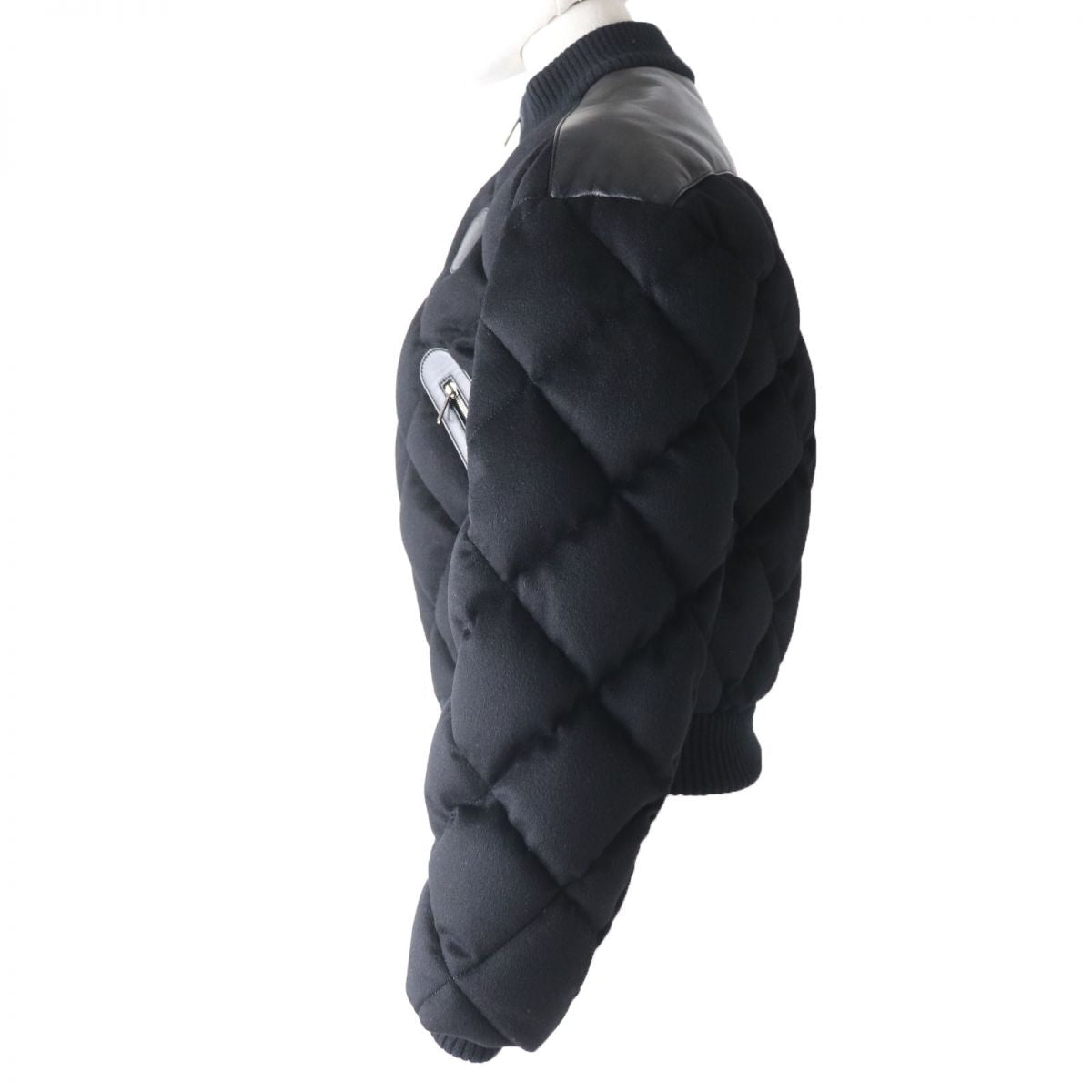 HERMES Down jacket Main: 100% cashmere, Part: Sheepskin, Part: Leather, Filling: 90% down, Filling: 10% feather, Rib part: 90% cashmere, 9% nylon, 1% polyurethane, Part: 100% polyester black Women 34 Used