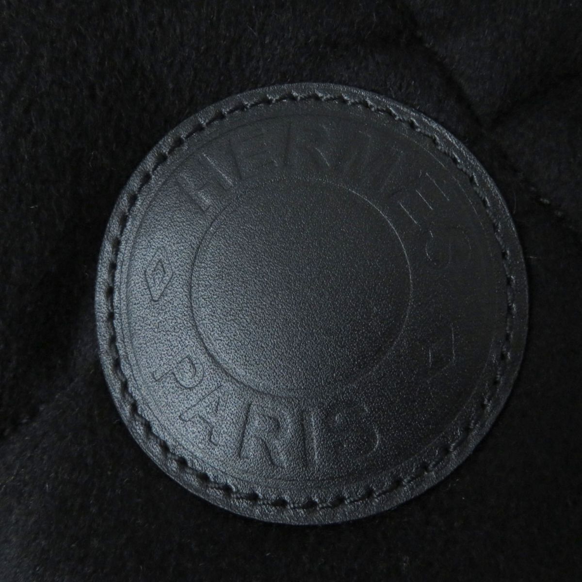 HERMES Down jacket Main: 100% cashmere, Part: Sheepskin, Part: Leather, Filling: 90% down, Filling: 10% feather, Rib part: 90% cashmere, 9% nylon, 1% polyurethane, Part: 100% polyester black Women 34 Used