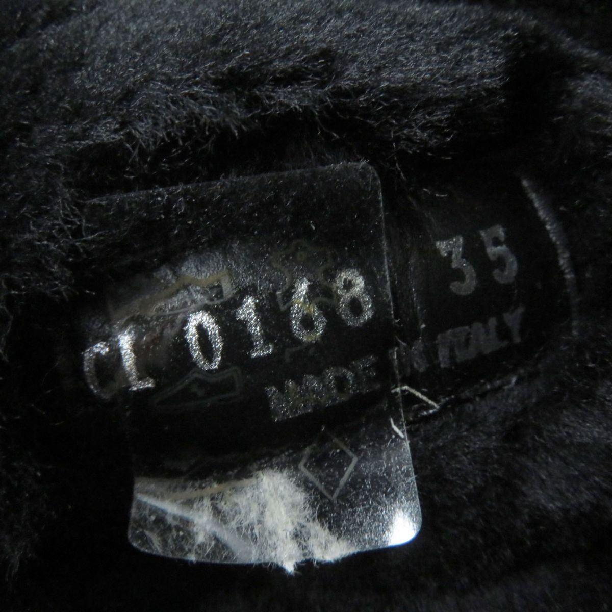 LOUIS VUITTON boots Mouton black 35