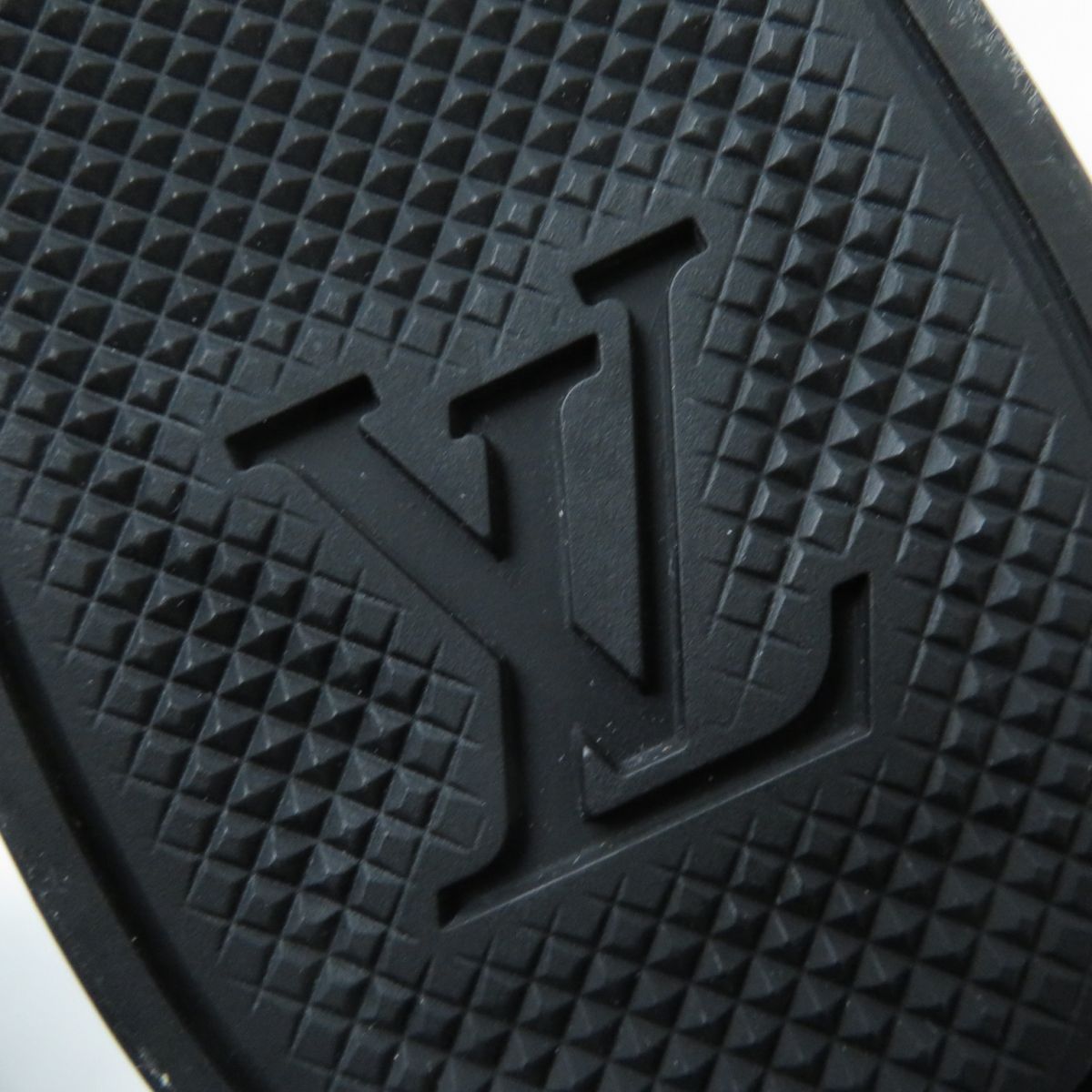 LOUIS VUITTON boots Mouton black 35