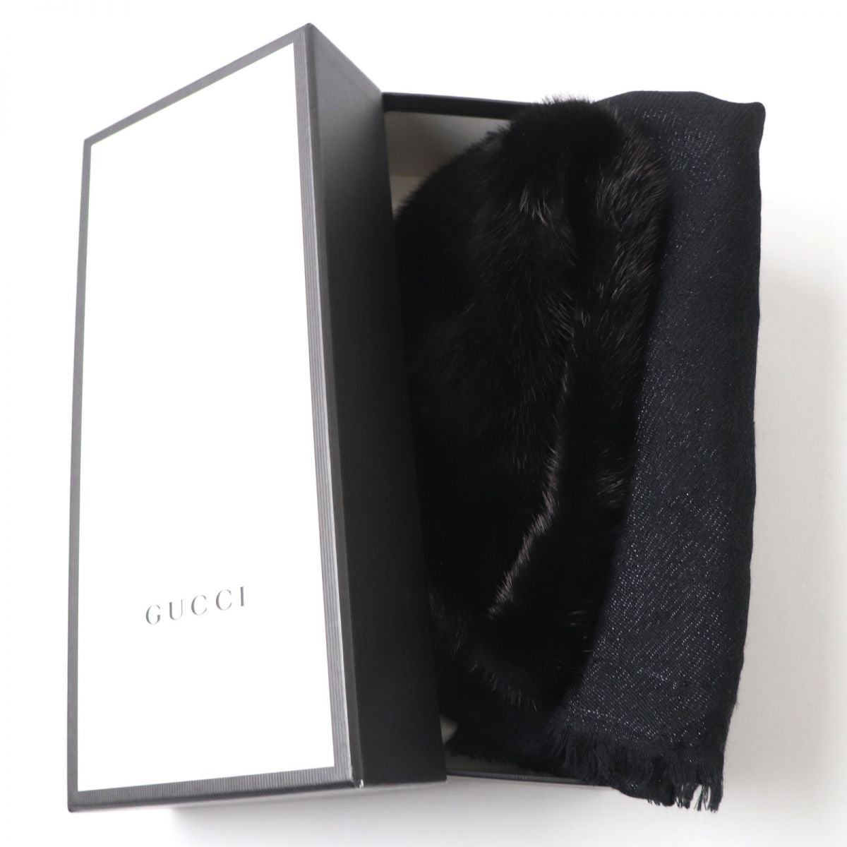 GUCCI Stall - (See photo) black Women Used