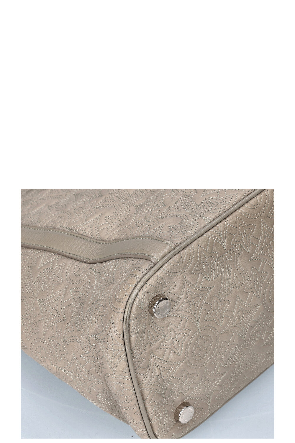 LOUIS VUITTON Antheia Ixia PM Grey