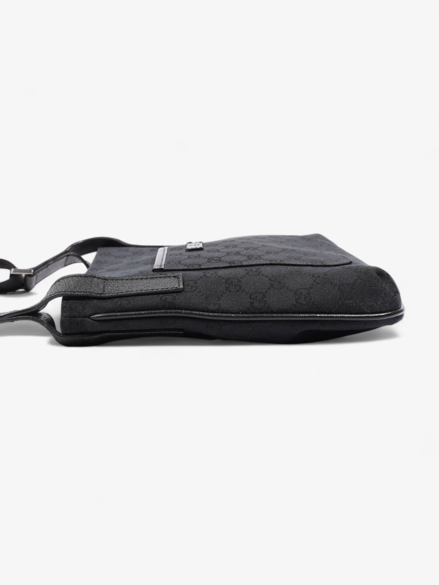 Gucci GG Messenger GG Supreme  Canvas