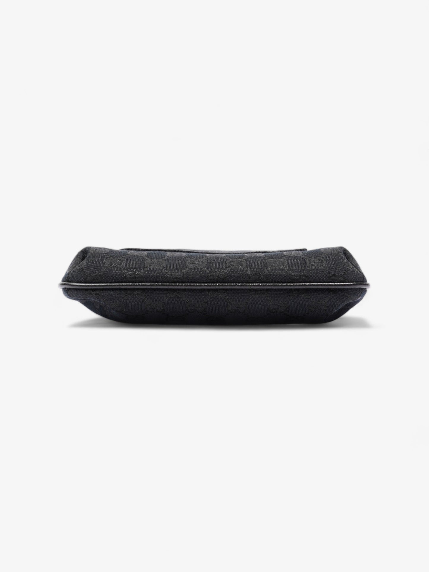 Gucci GG Messenger GG Supreme  Canvas