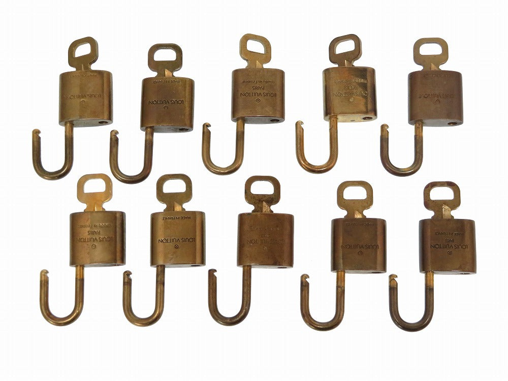 LOUIS VUITTON Cadena metal gold Set of 10 Cadena padlock padlock