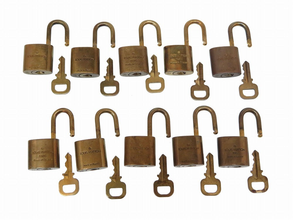 LOUIS VUITTON Cadena metal gold Set of 10 Cadena padlock padlock