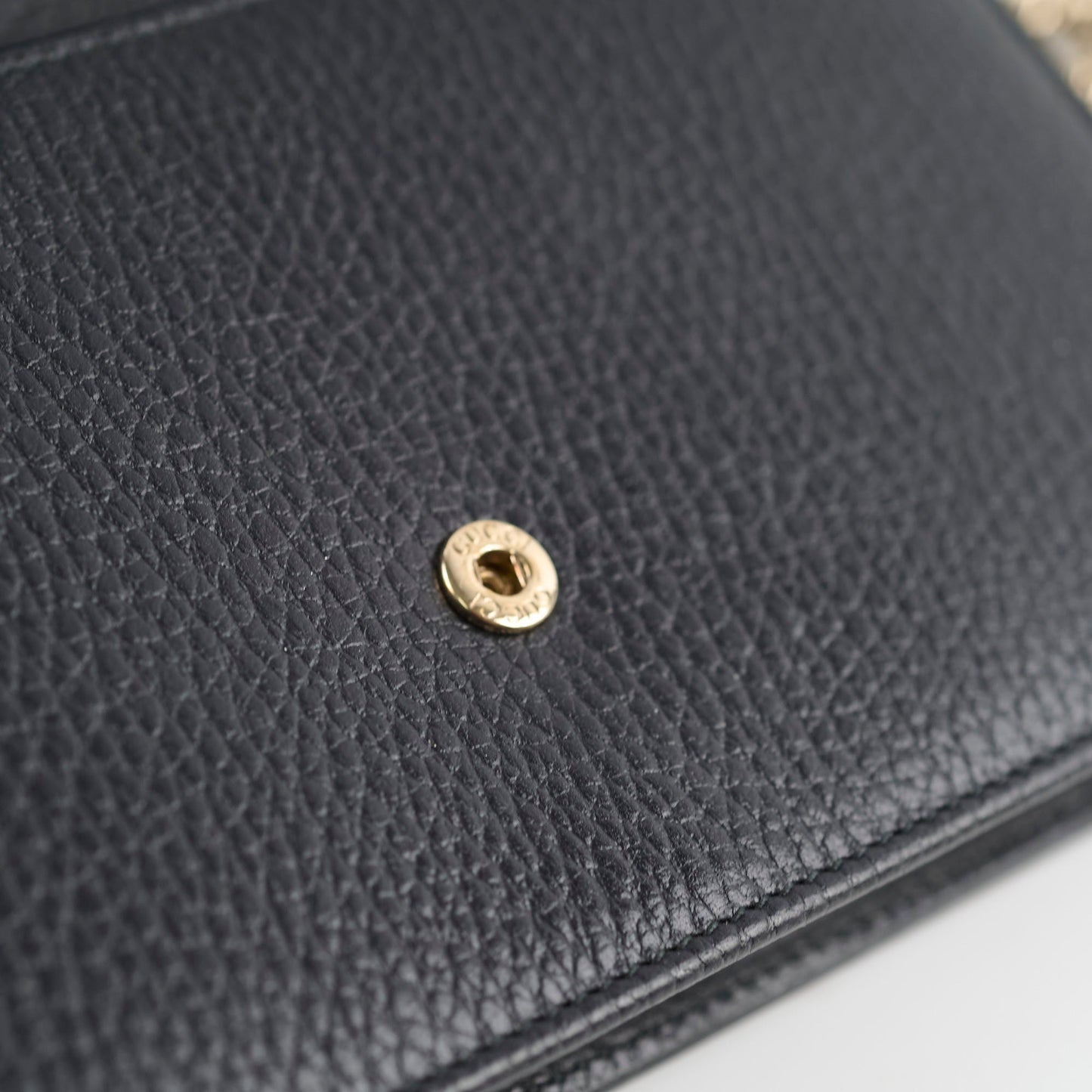 Gucci Black Logo Wallet On Chain WOC