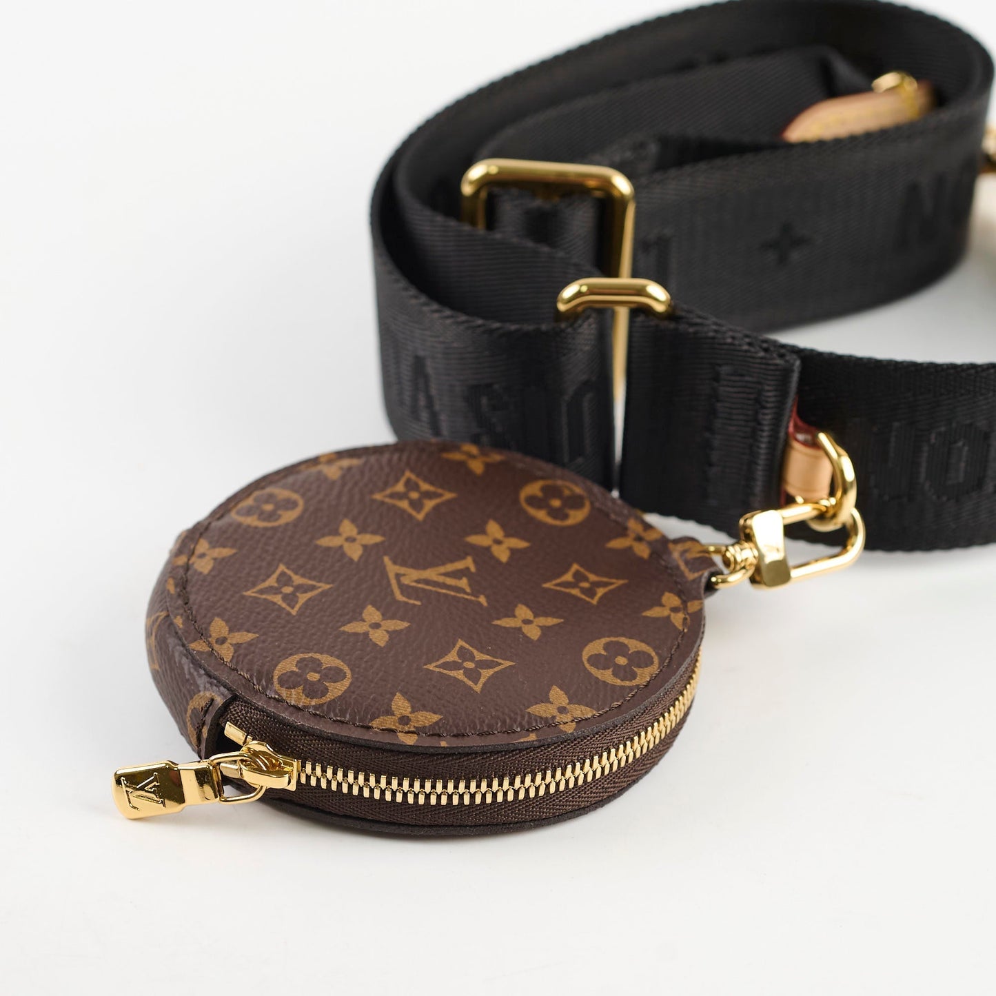 Louis Vuitton Canvas Strap With Coin  Alice Bags Monogram Black