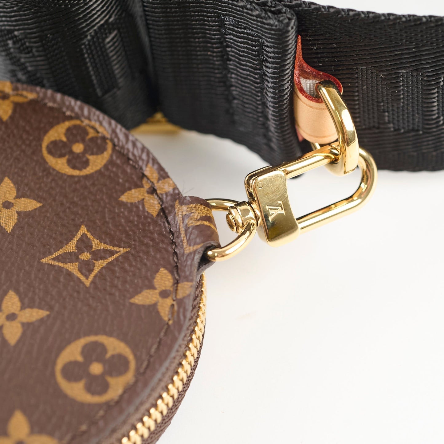 Louis Vuitton Canvas Strap With Coin  Alice Bags Monogram Black