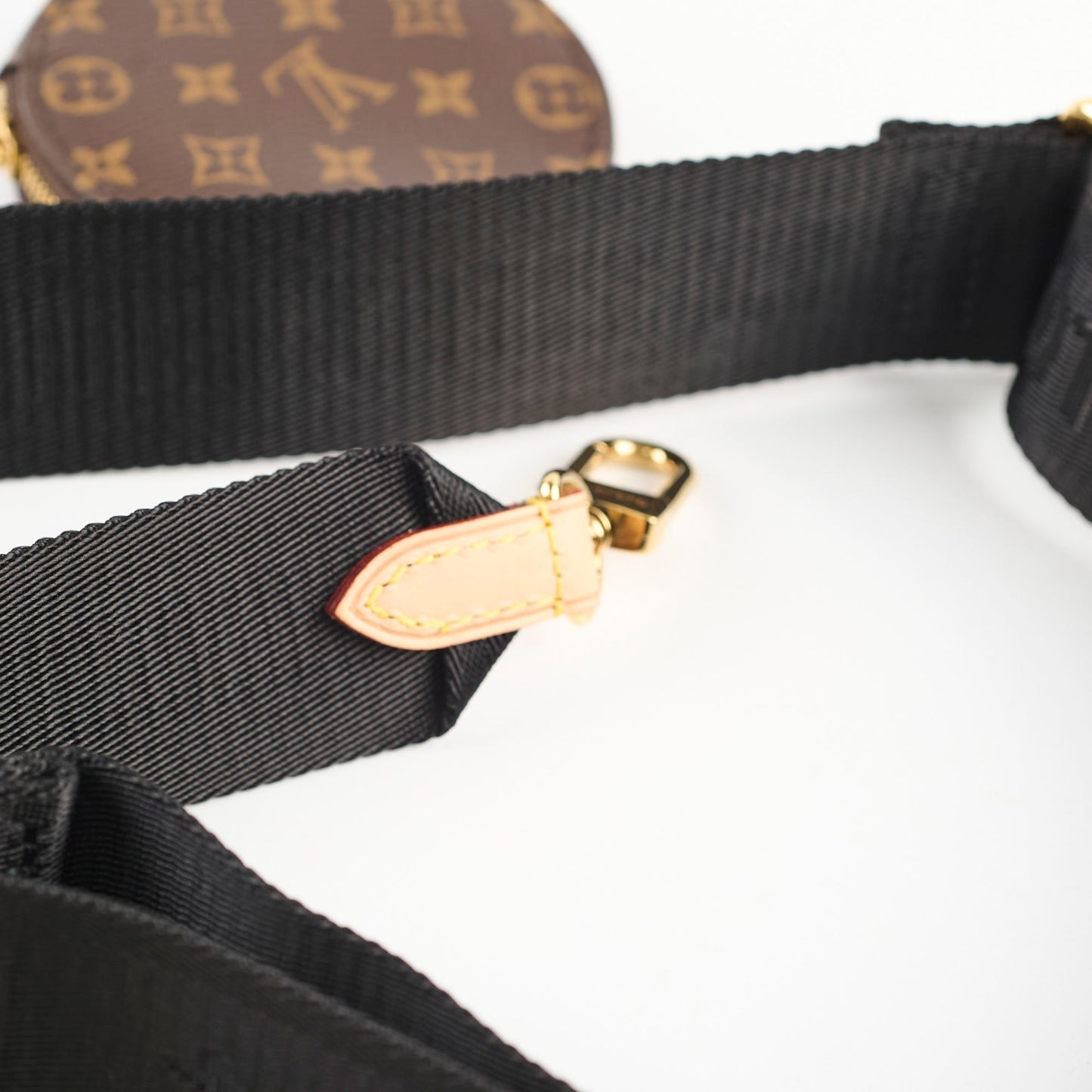Louis Vuitton Canvas Strap With Coin  Alice Bags Monogram Black